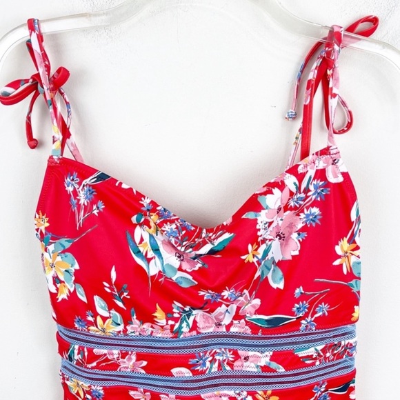 NWT Jessica Simpson chantilly lace pepper multi bathing suit - Picture 3 of 9